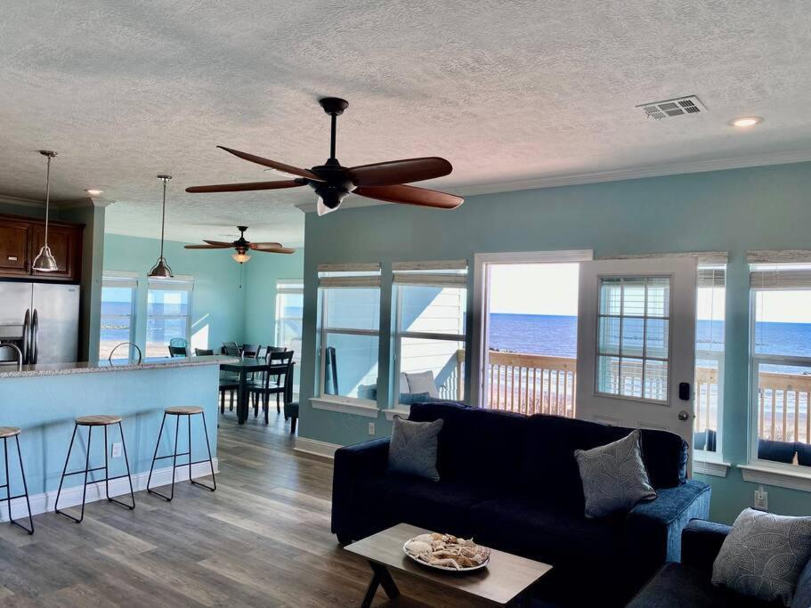 Oceanfront Home Near Hollybeach Cameron Bagian luar foto