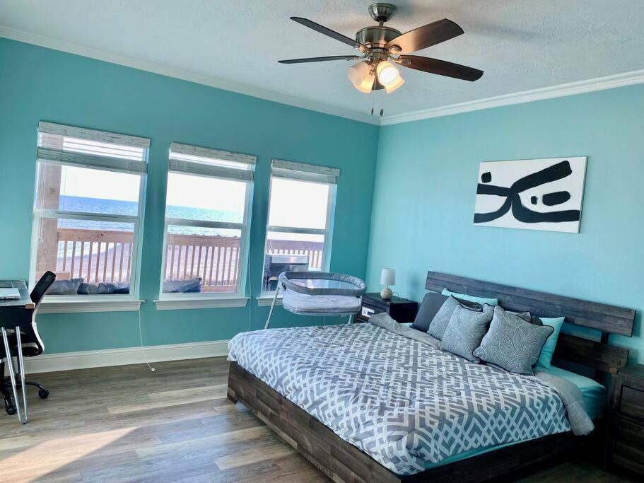 Oceanfront Home Near Hollybeach Cameron Bagian luar foto